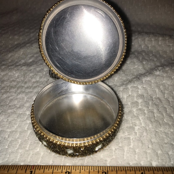 Two decorative boxes and beaded mini note pad - Picture 11 of 13